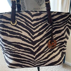 Michael Michael Kors canvas shoulder bag